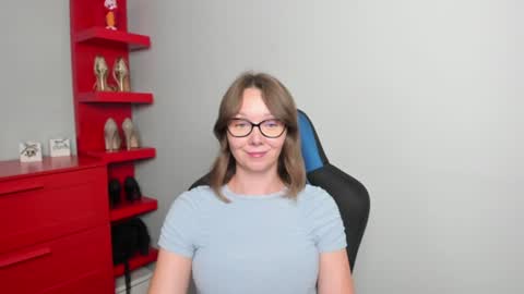 Zoe online show from August 13, 8:28 am