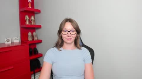 Zoe online show from August 13, 10:40 am