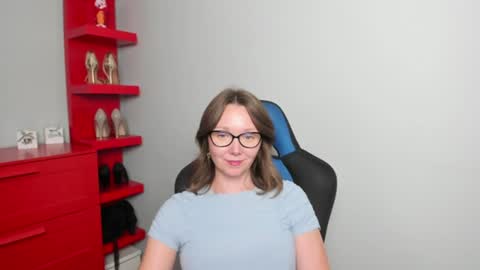 Zoe online show from August 13, 11:46 am