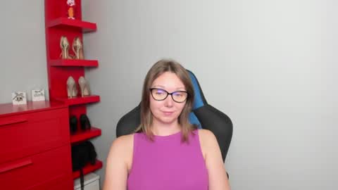 Zoe online show from August 14, 6:39 am