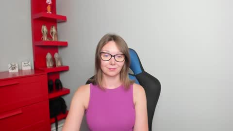 Zoe online show from August 14, 7:45 am