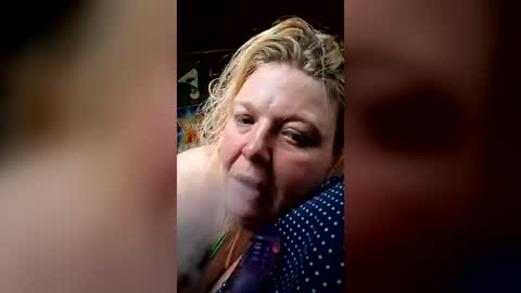 beccadream420 online show from July 1, 3:02 pm