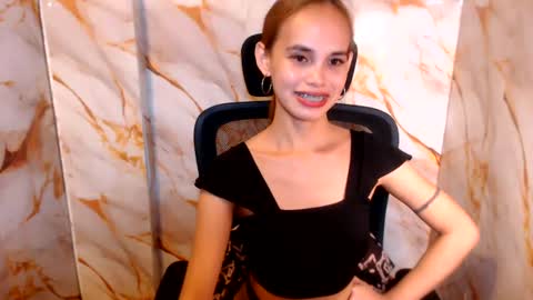 becca online show from August 11, 7:54 am