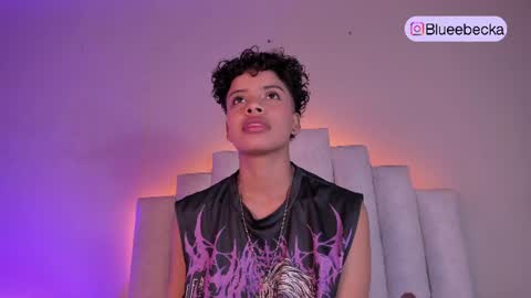 Beecckkkaaa online show from August 7, 3:56 pm