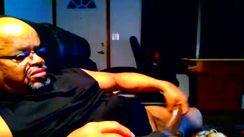 BEEF69DOG online show from August 24, 5:25 am