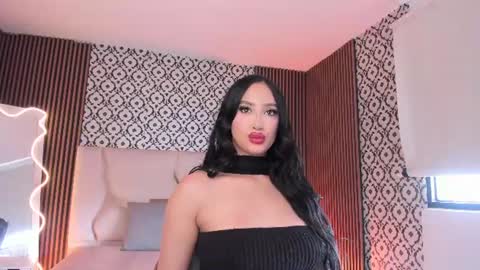 BELLA online show from August 12, 6:21 pm