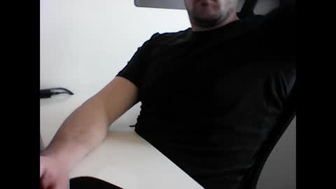 beenee3 online show from March 25, 7:36 am