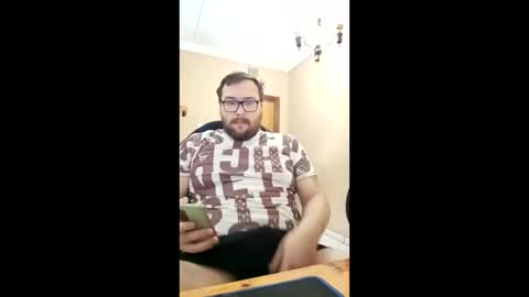 beennudeislife online show from May 18, 8:59 am