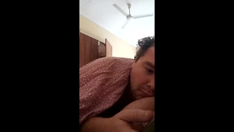 beennudeislife online show from May 27, 9:33 am