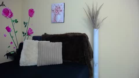 belaninsofia_ online show from August 4, 2:47 pm