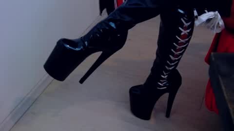 BelatrixDomme online show from August 11, 7:21 am