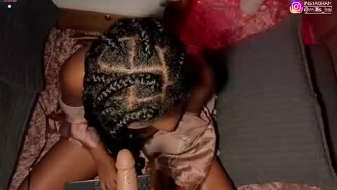 belkis_mills online show from August 11, 10:34 pm