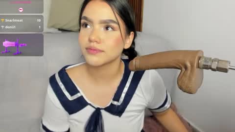 bella13_ online show from July 27, 10:37 pm