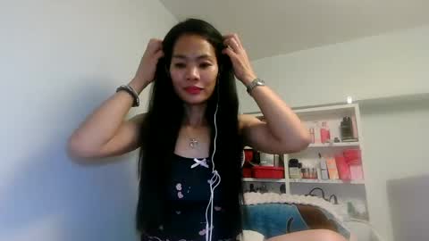 bella242024 online show from August 8, 11:21 am