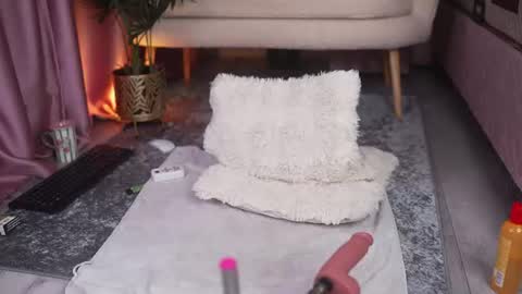 bella_blonda online show from August 13, 12:02 am