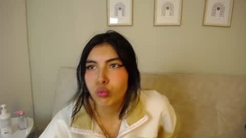 Bella online show from August 15, 12:47 am