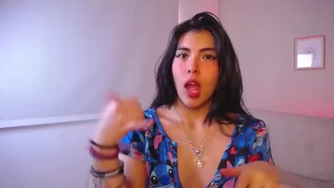 Bella online show from August 15, 10:36 pm