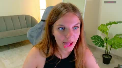 bella_dreamm online show from August 9, 12:11 am
