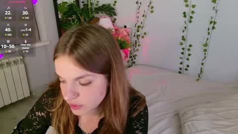 bella_dreamm online show from August 18, 12:05 am