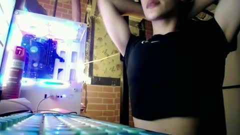 Bella online show from June 12, 8:38 pm