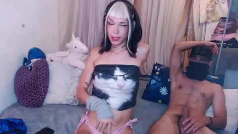 bella_gonvill online show from June 2, 7:00 am