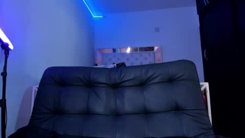 bella_hamilton online show from July 23, 2:14 am