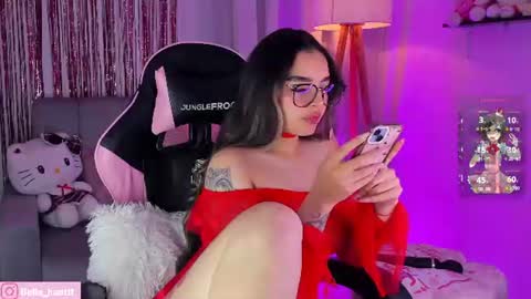 bella igbella hunttt online show from August 7, 5:51 am
