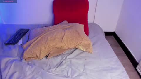 isabella online show from August 10, 12:23 am