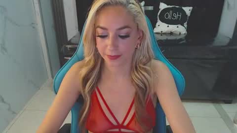 bella kiss a online show from August 6, 3:38 am