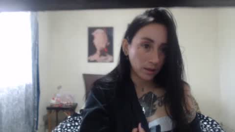 bella_luna34 online show from April 21, 2:49 pm