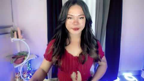 bella_ngo online show from August 5, 1:42 pm