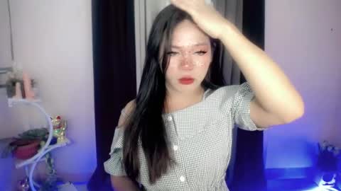 bella_ngo online show from August 7, 4:23 am