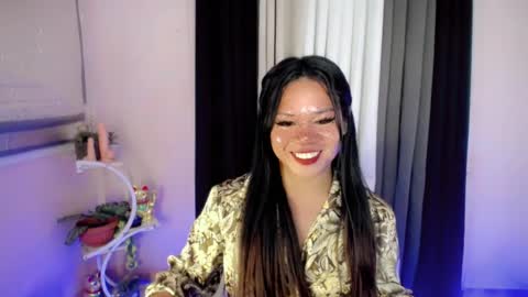 bella_ngo online show from August 8, 5:13 pm