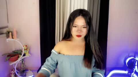 bella_ngo online show from August 10, 11:33 am