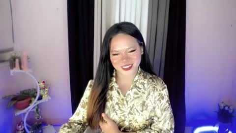 bella_ngo online show from August 11, 7:16 pm