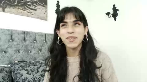 Bella online show from August 5, 3:59 am
