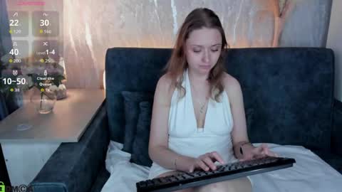 Linda Bella online show from August 15, 6:39 am