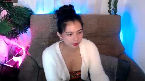 BELLA online show from August 12, 1:35 pm
