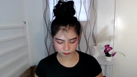 BELLA online show from August 14, 4:49 am