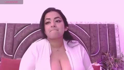  Bella Taylore  online show from August 5, 9:35 pm