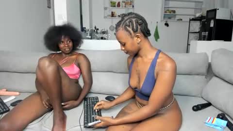 bella online show from August 14, 11:19 pm