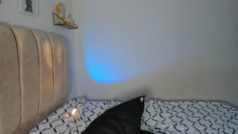 bellaastorm online show from July 5, 1:41 am