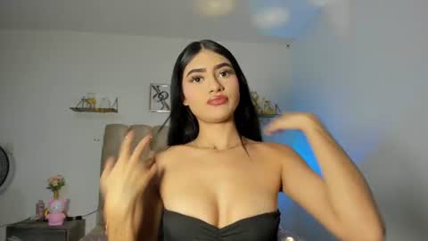 bellaastorm online show from July 15, 4:35 am