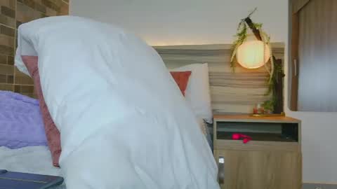 Betsy online show from June 17, 1:26 am