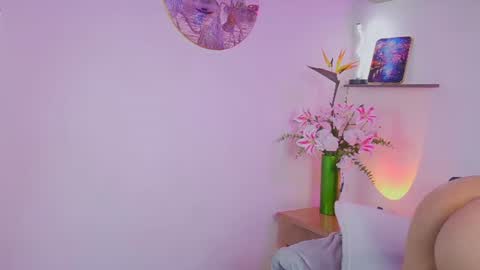 Betsy online show from July 6, 3:43 am