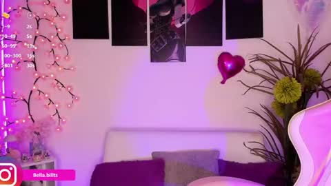 Bella online show from July 30, 6:04 pm