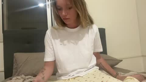 Bella Bloom online show from May 28, 7:06 pm