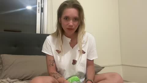 Bella Bloom online show from May 28, 8:12 pm