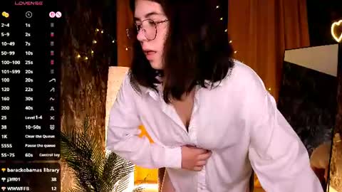 hello guys im Bella online show from August 6, 5:06 am