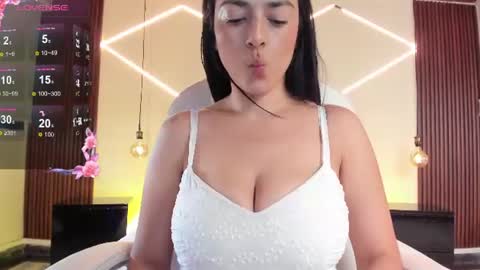 Bella Clair online show from August 7, 5:57 pm
